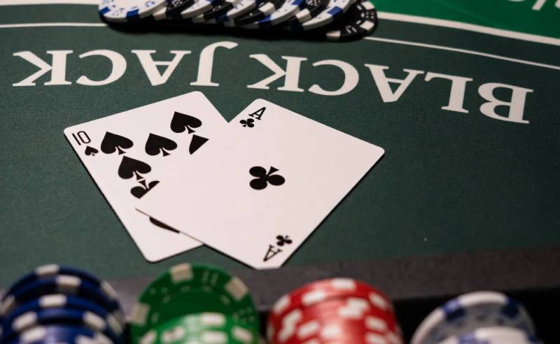 Hiểu cách quản lý rủi ro khi rút bài sẽ giúp bạn duy trì phong độ ổn định và tăng tỷ lệ thắng. Sử dụng lá A một cách thông minh